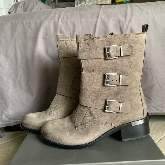 Vince Camuto Watcher Leather Boot 8.5 - Picture 6 of 10